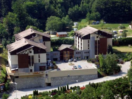 Pensee Des Alpes 2 Etoiles Ski And Spa Брид-Ле-Бэн Экстерьер фото